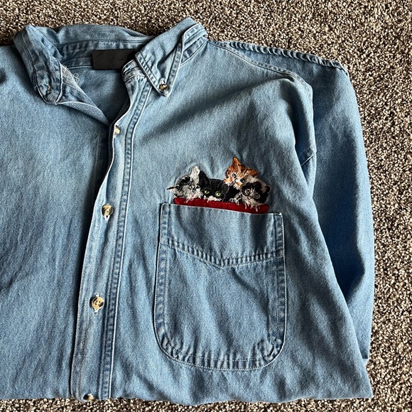 Outrageous Sports Tops - ⭐️Vintage Denim Shirt with Cat Embroidery